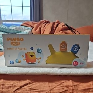Shi by JOURNEYS Plugo Count Interactive Math Kit - Yellow